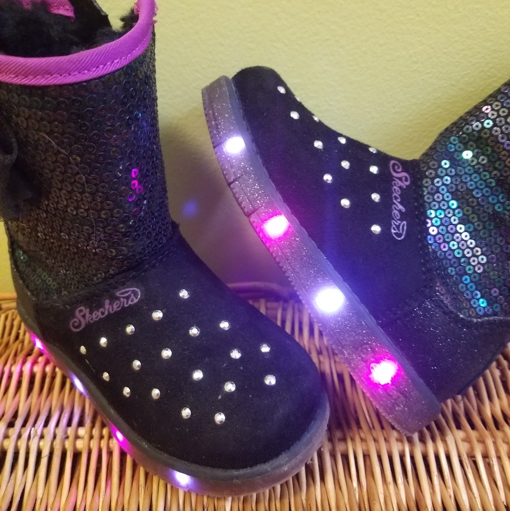 Light Up Sketchers toddler girls size 7